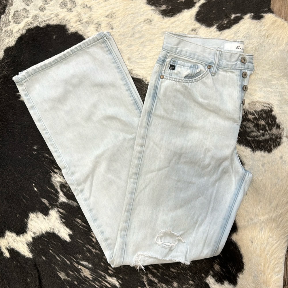 KanCan Light Wash Distressed Relaxed Fit Wide Leg Jeans Size 5 / 26 Inseam 33